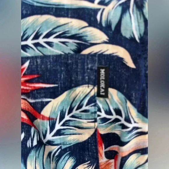Molakai Surf Hawaii’s Shirt button front short sleeve vacation everyday … - Picture 2 of 8